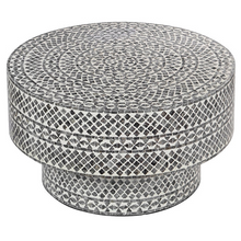Load image into Gallery viewer, Pearl Round Black and White Coffee Table