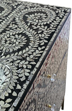 Load image into Gallery viewer, Black and White Pearl Leafs 3 Drawers - CSHWH