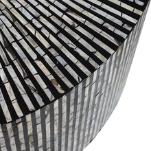 Load image into Gallery viewer, Shell Round Black and White Coffee Table