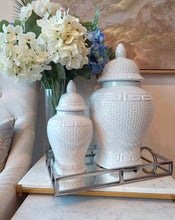 Load image into Gallery viewer, 32 cm White Zen Temple Hampton Jar - Decorative
