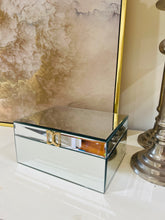 Load image into Gallery viewer, Jewelry Box Mirror Large 25x19x12cm - Decorative
